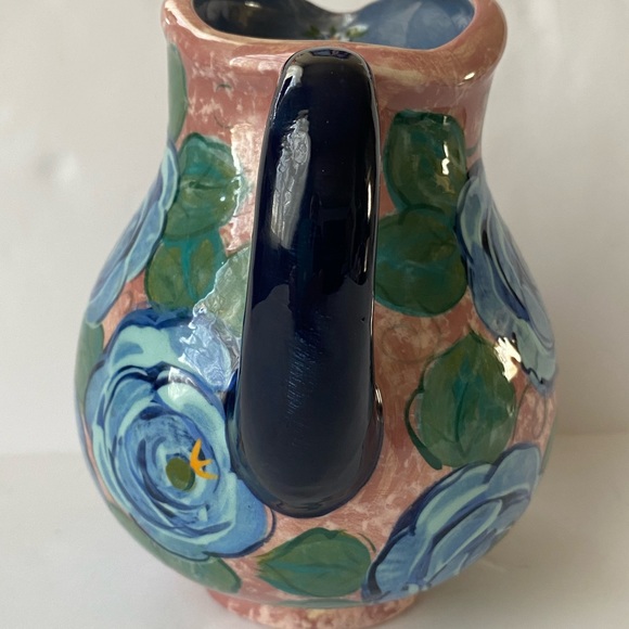 Lesal Ceramics Beautiful  Handpainted Vase/Pitcher Blue Roses Small 7'x6' - Picture 10 of 11